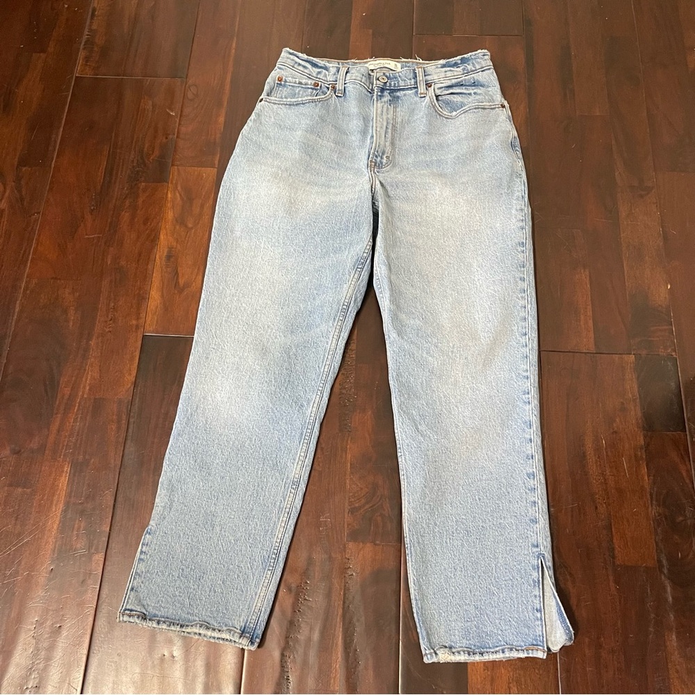 Abercrombie & Fitch Light Wash Straight Leg Jeans